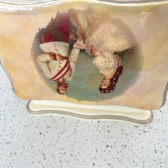 Jewelry box . - Picture 4 of 10